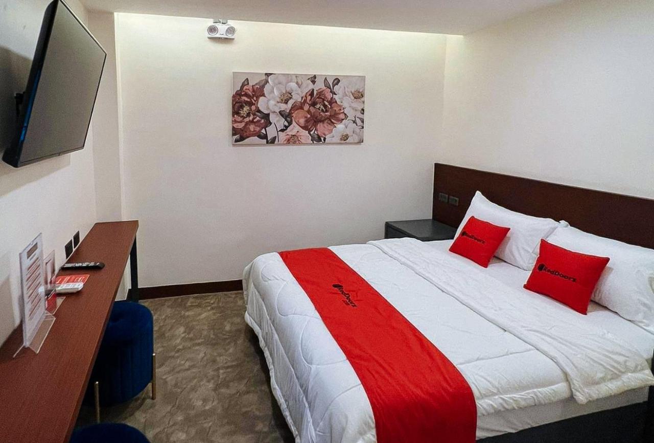Reddoorz Plus @ Toshiko Boutique Hotel Koronadal City Exterior photo